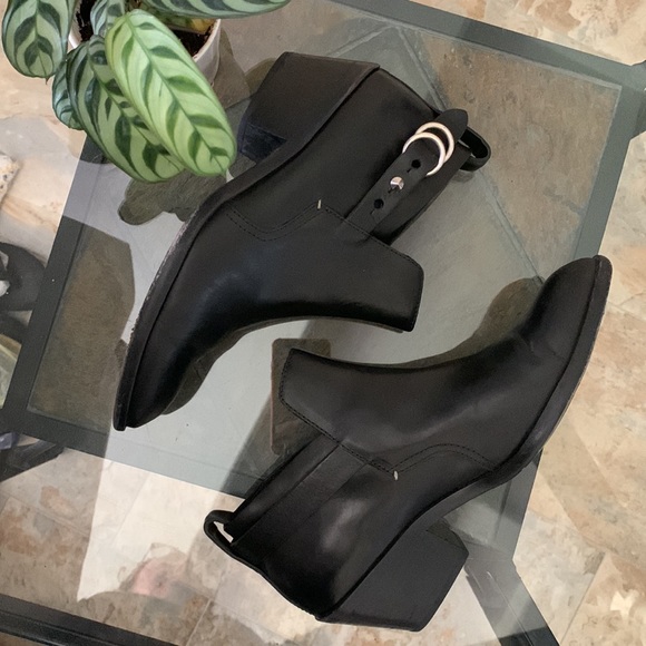 rag & bone | Sullivan Leather Ankle Boots - Picture 5 of 9